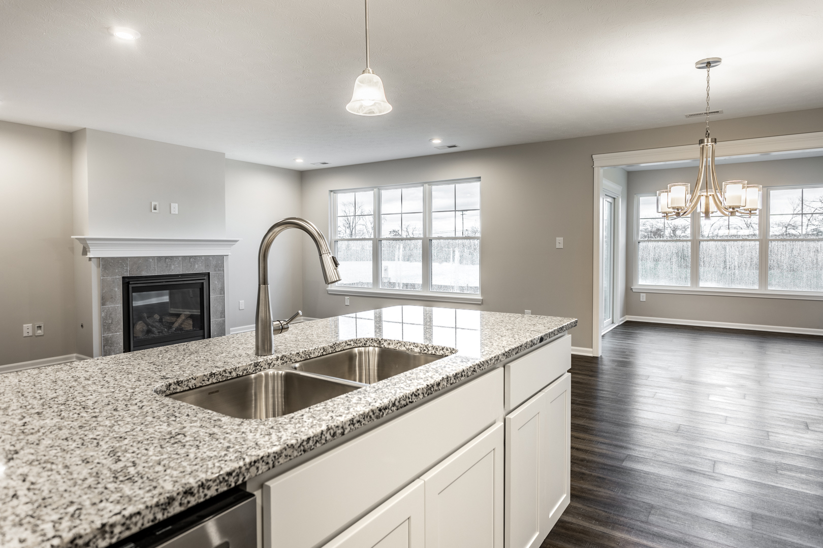 7211 Lillian Place Cumberland, IN 46229 - Photo 12 of 34