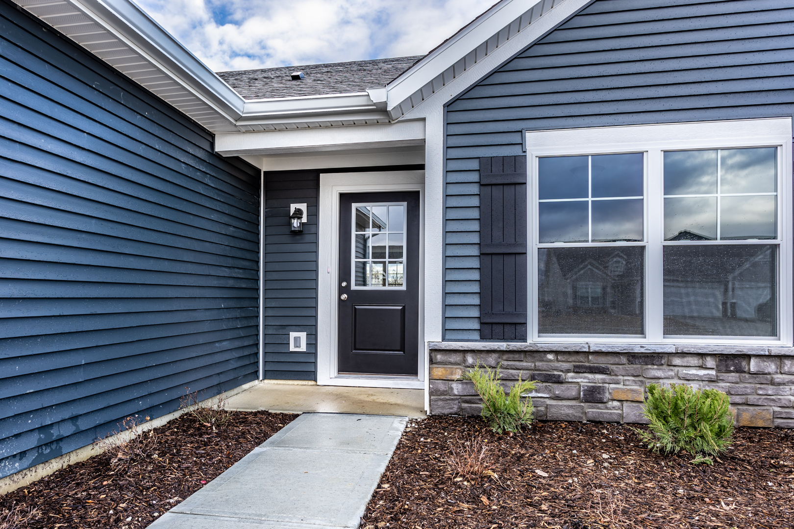 7211 Lillian Place Cumberland, IN 46229 - Photo 4 of 34