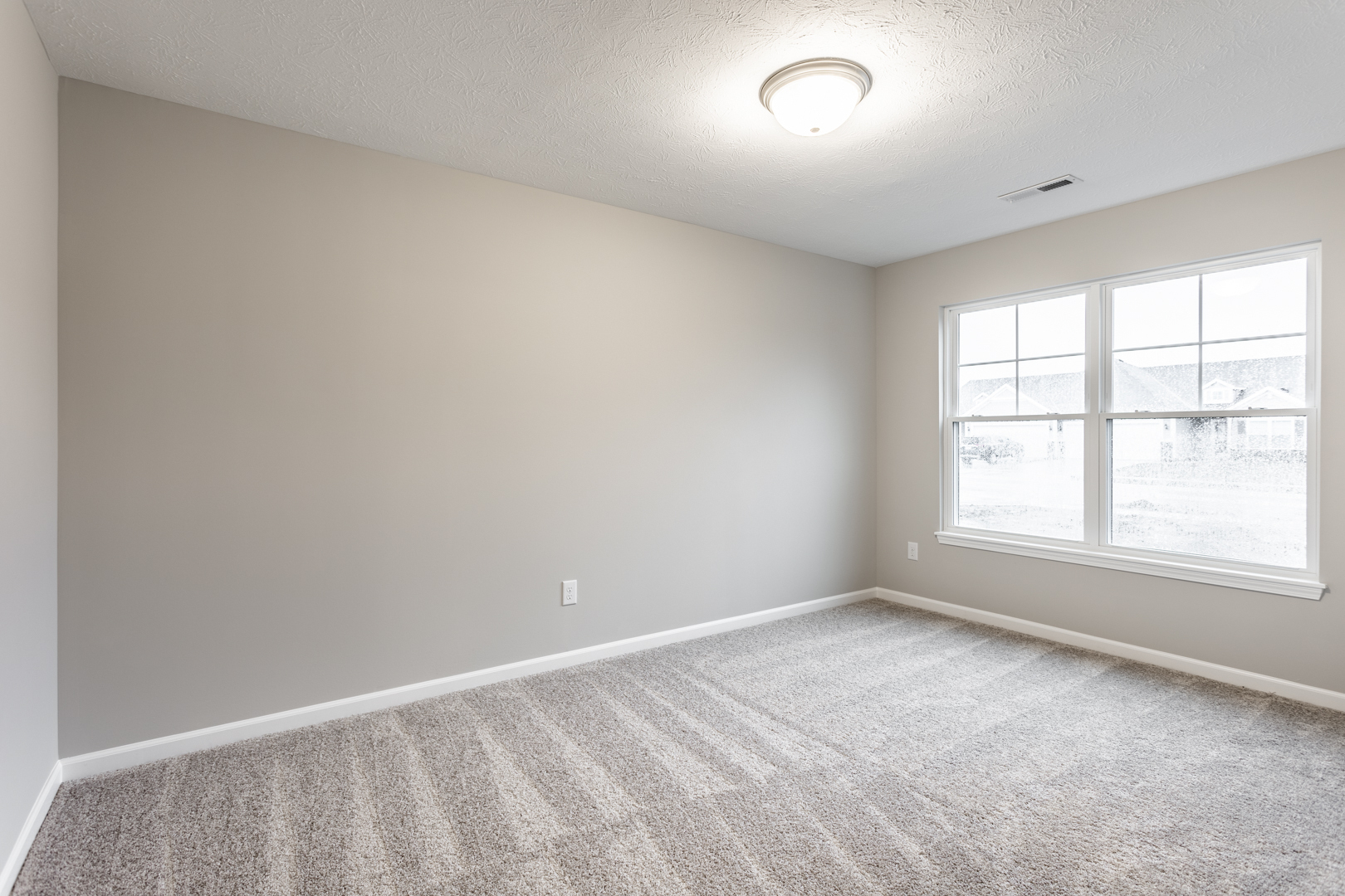 7211 Lillian Place Cumberland, IN 46229 - Photo 6 of 34