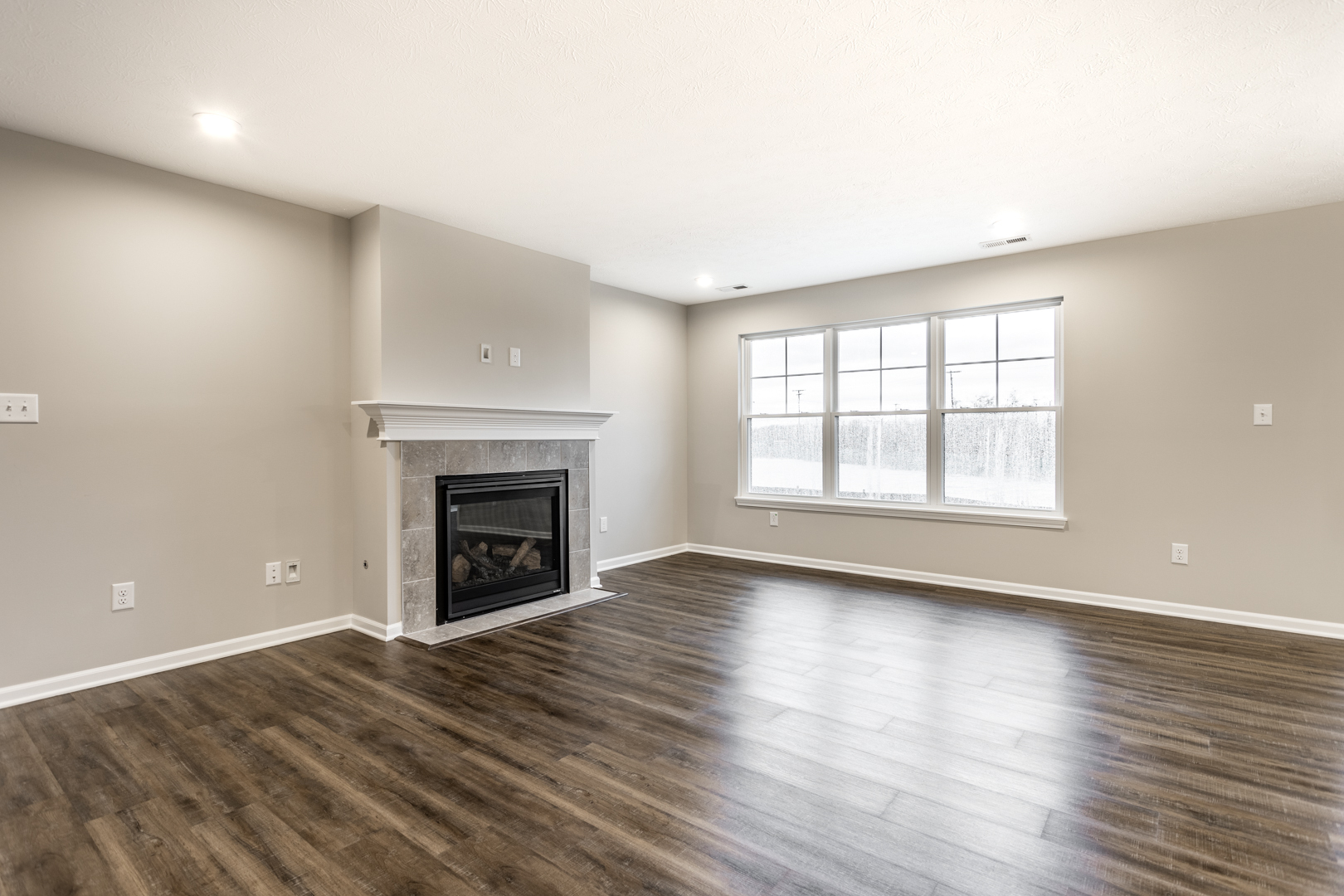 7211 Lillian Place Cumberland, IN 46229 - Photo 8 of 34