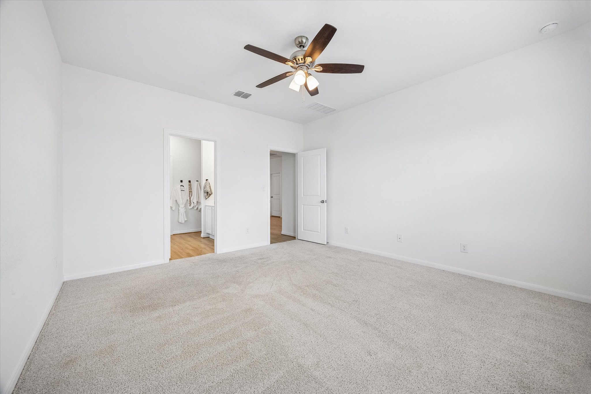 157 LT Rusty Drive Jarrell, TX 76537 - Photo 14 of 39 a view of an empty room