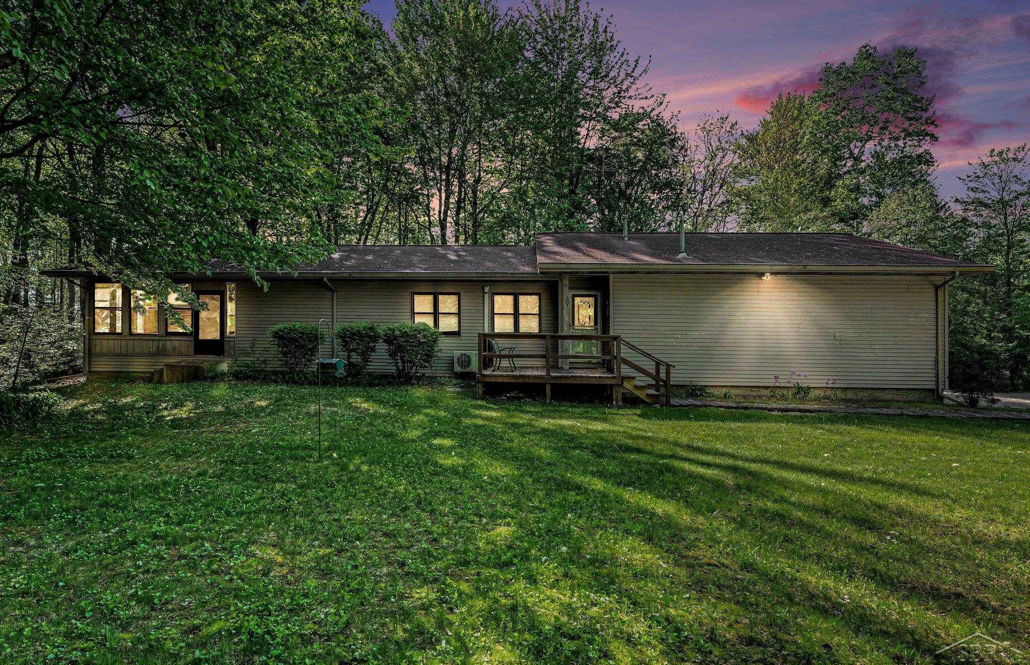 1038 East Freeland Road Merrill, MI 48637 - Photo 1 of 28