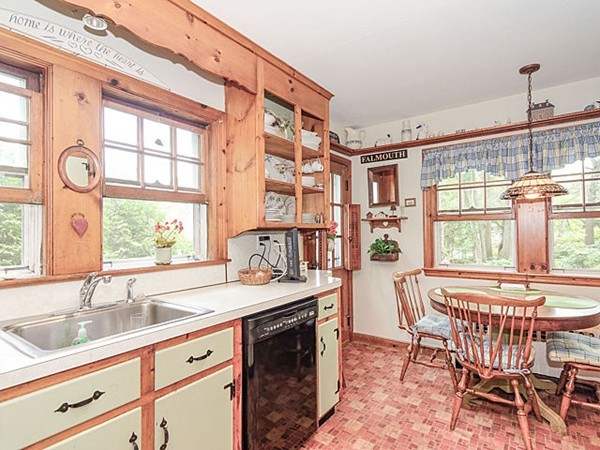271 Prospect Hill Road Waltham, MA 02451 - Photo 11 of 23 Gallery Image 11
