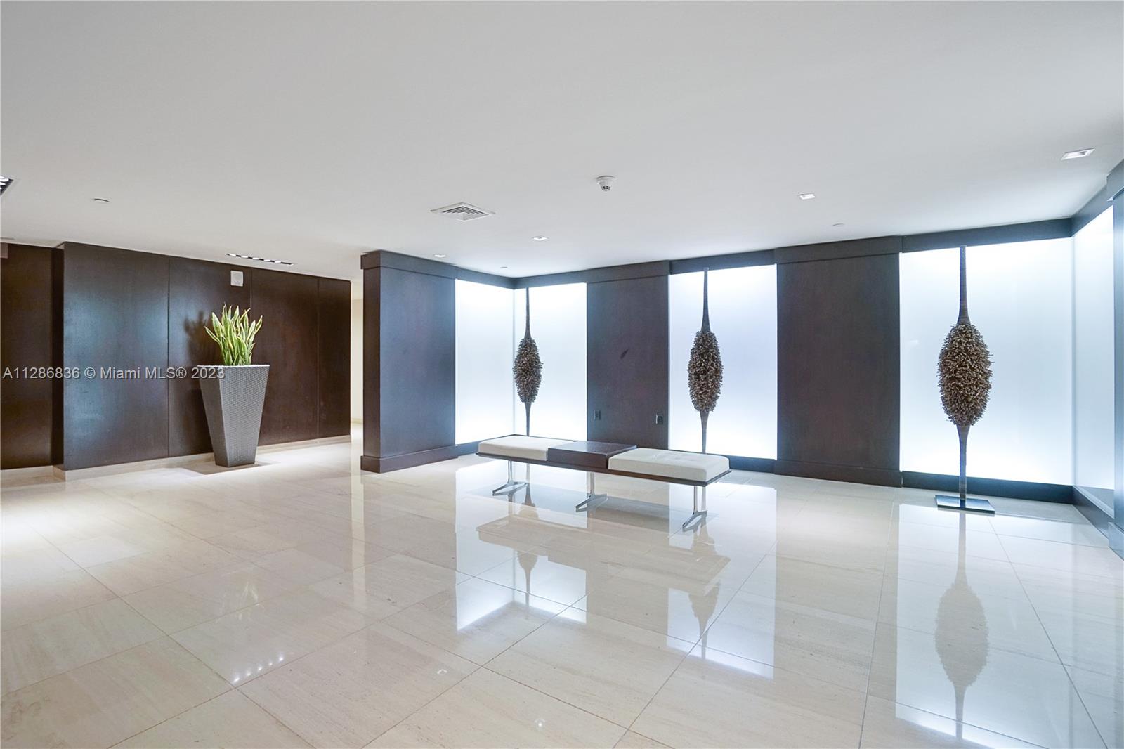 Downtown Miami Miami, FL 33132 - Photo 39 of 43