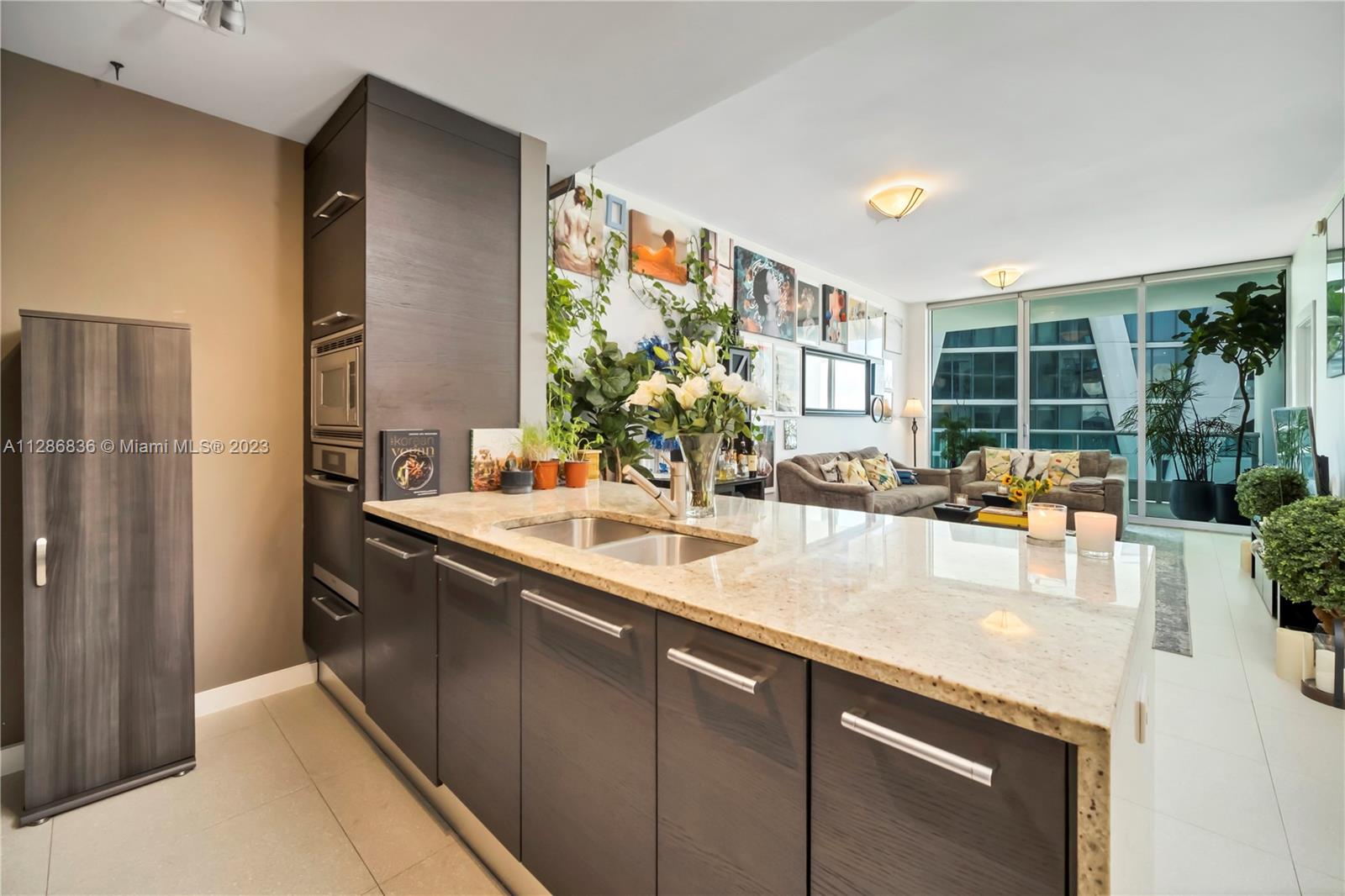 Downtown Miami Miami, FL 33132 - Photo 4 of 43