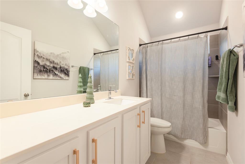 1229 Sunbeam Cove Anna, TX 75409 - Photo 24 of 36 Second guest bathroom