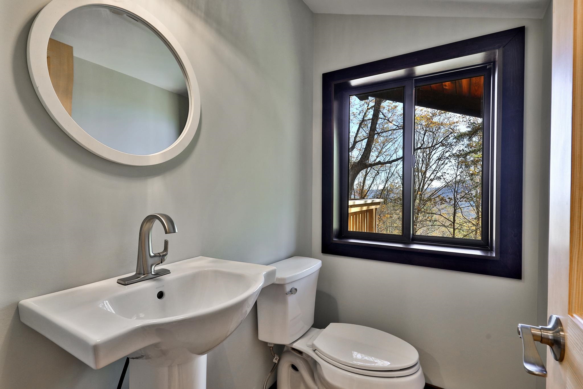 1114 Hawk Mountain Road Pittsfield, VT 05762 - Photo 15 of 40