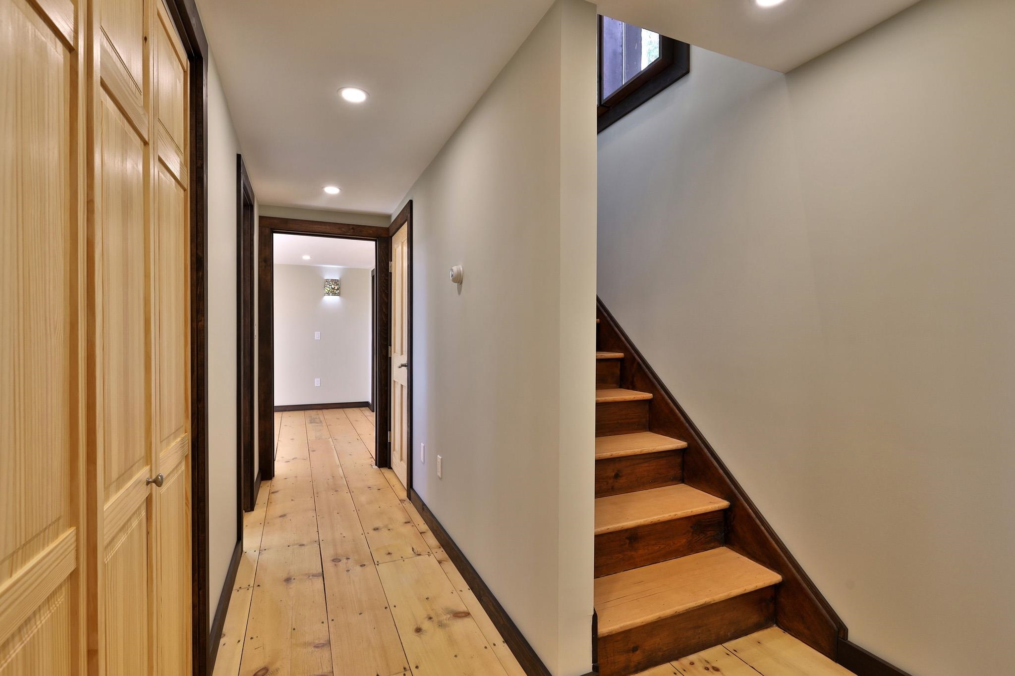 1114 Hawk Mountain Road Pittsfield, VT 05762 - Photo 17 of 40