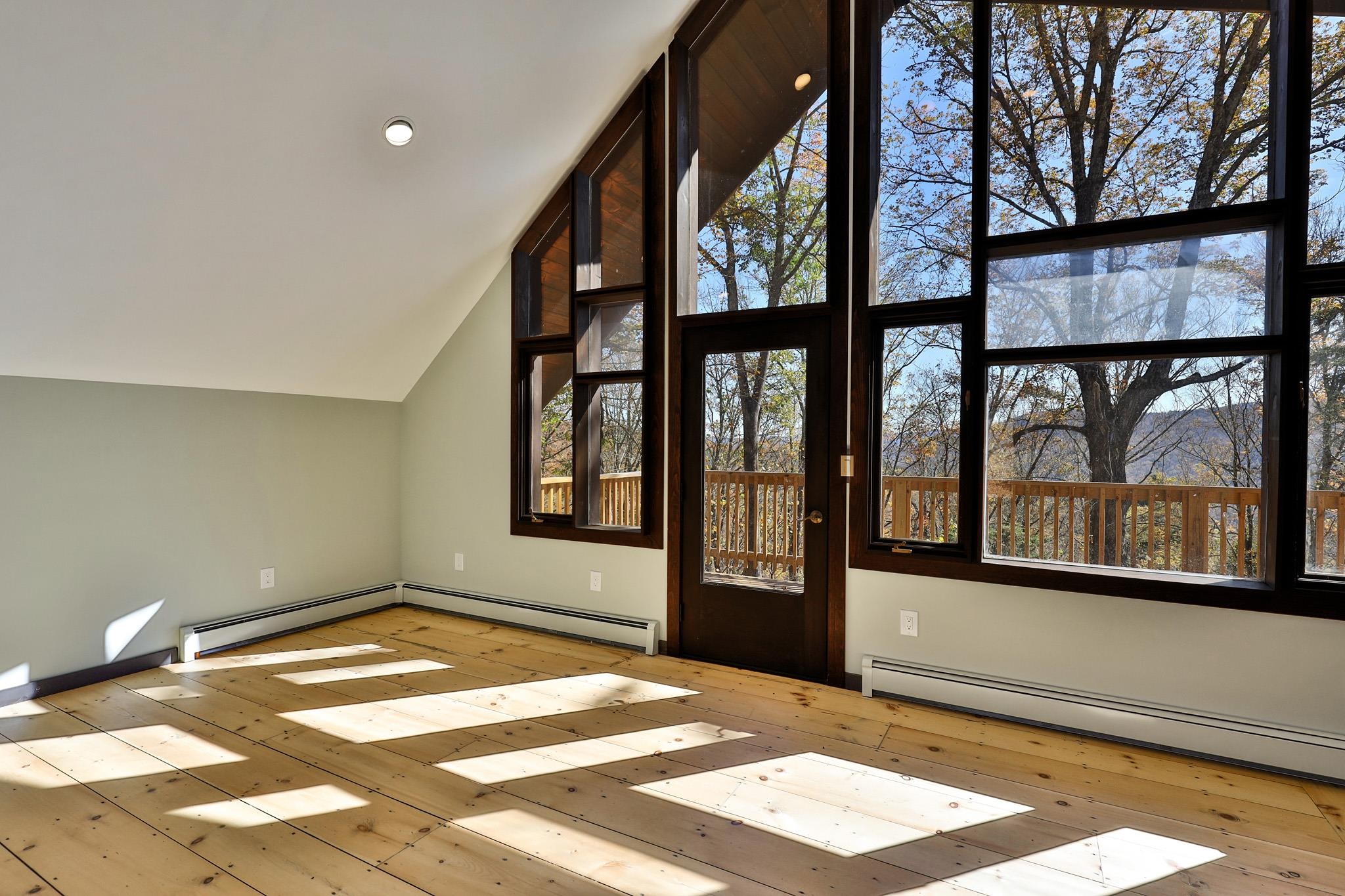 1114 Hawk Mountain Road Pittsfield, VT 05762 - Photo 4 of 40