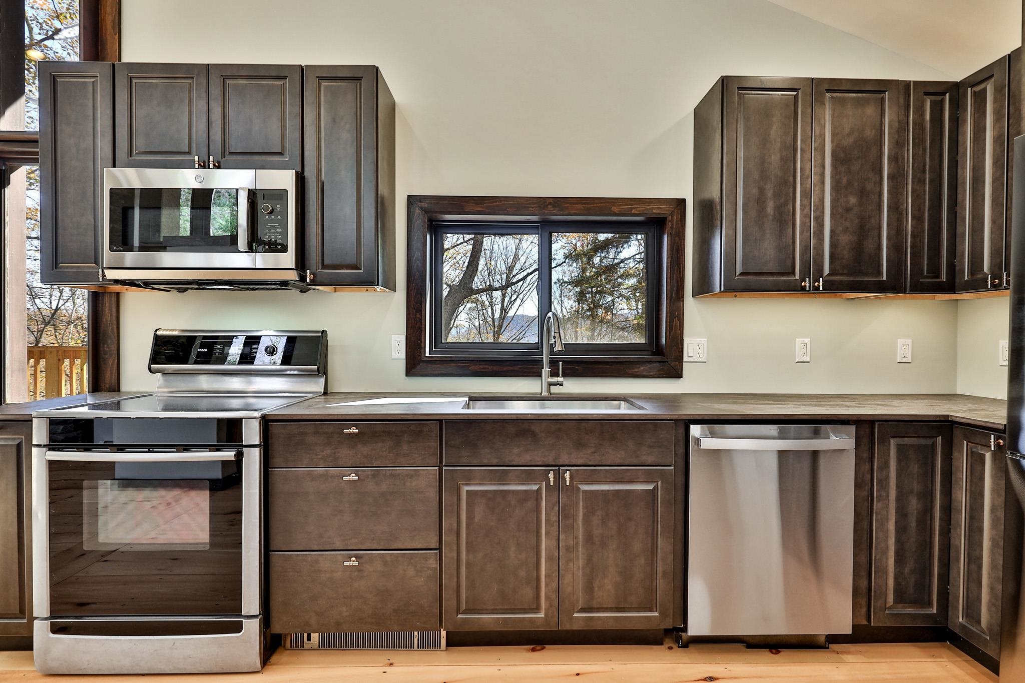 1114 Hawk Mountain Road Pittsfield, VT 05762 - Photo 10 of 40