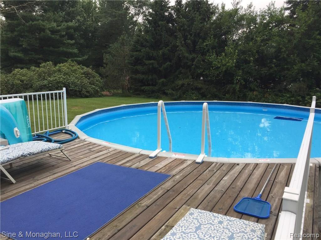9267 Bartel Road Columbus, MI 48063 - Photo 10 of 22 11.JPG