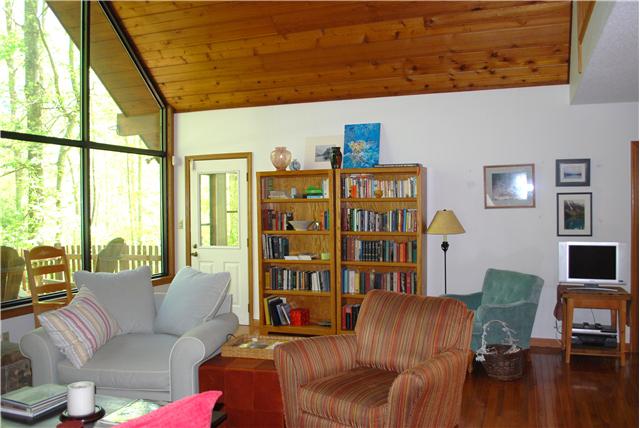 656 Raven's Den Road Sewanee, TN 37375 - Photo 3 of 20