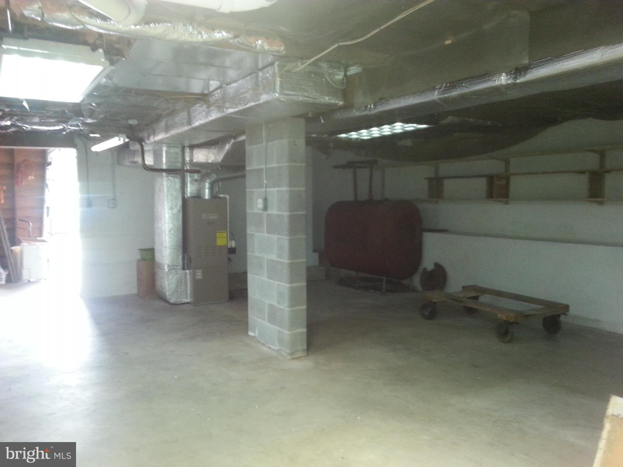 14323 Mercersburg Road Clear Spring, MD 21722 - Photo 12 of 16 Garage