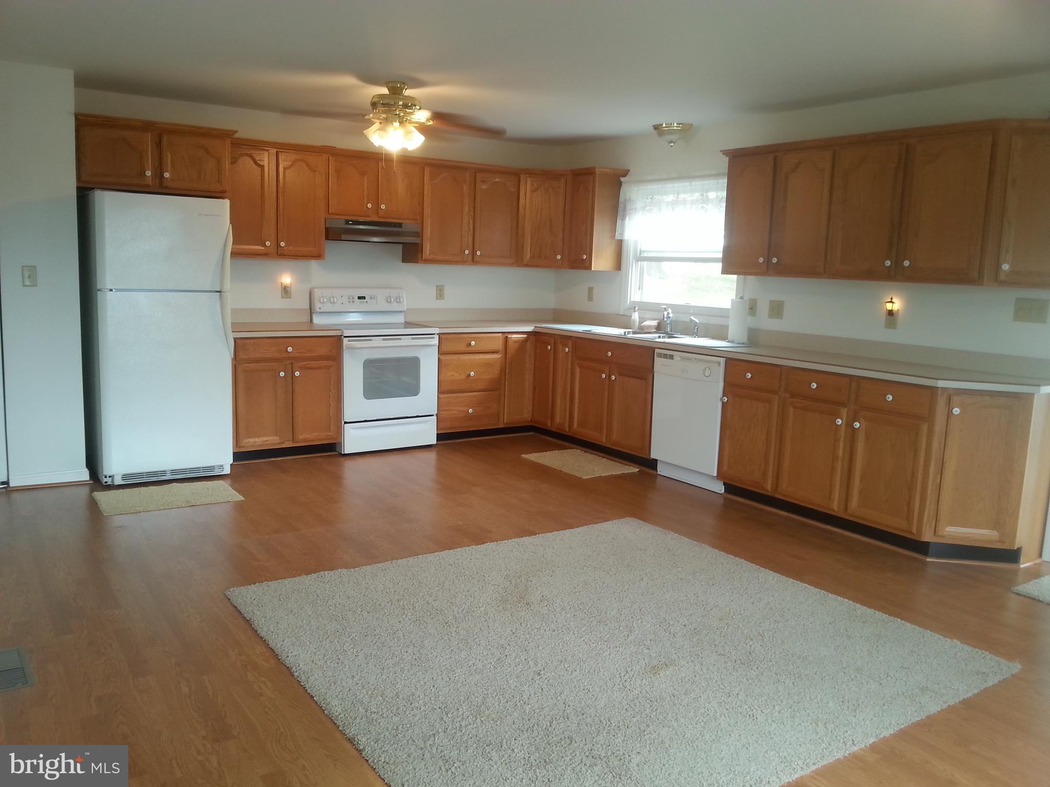 14323 Mercersburg Road Clear Spring, MD 21722 - Photo 3 of 16 Kitchen