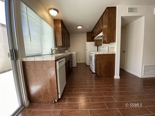529 Sydnor Avenue Ridgecrest, CA 93555 - Photo 8 of 38 Gallery Image 8
