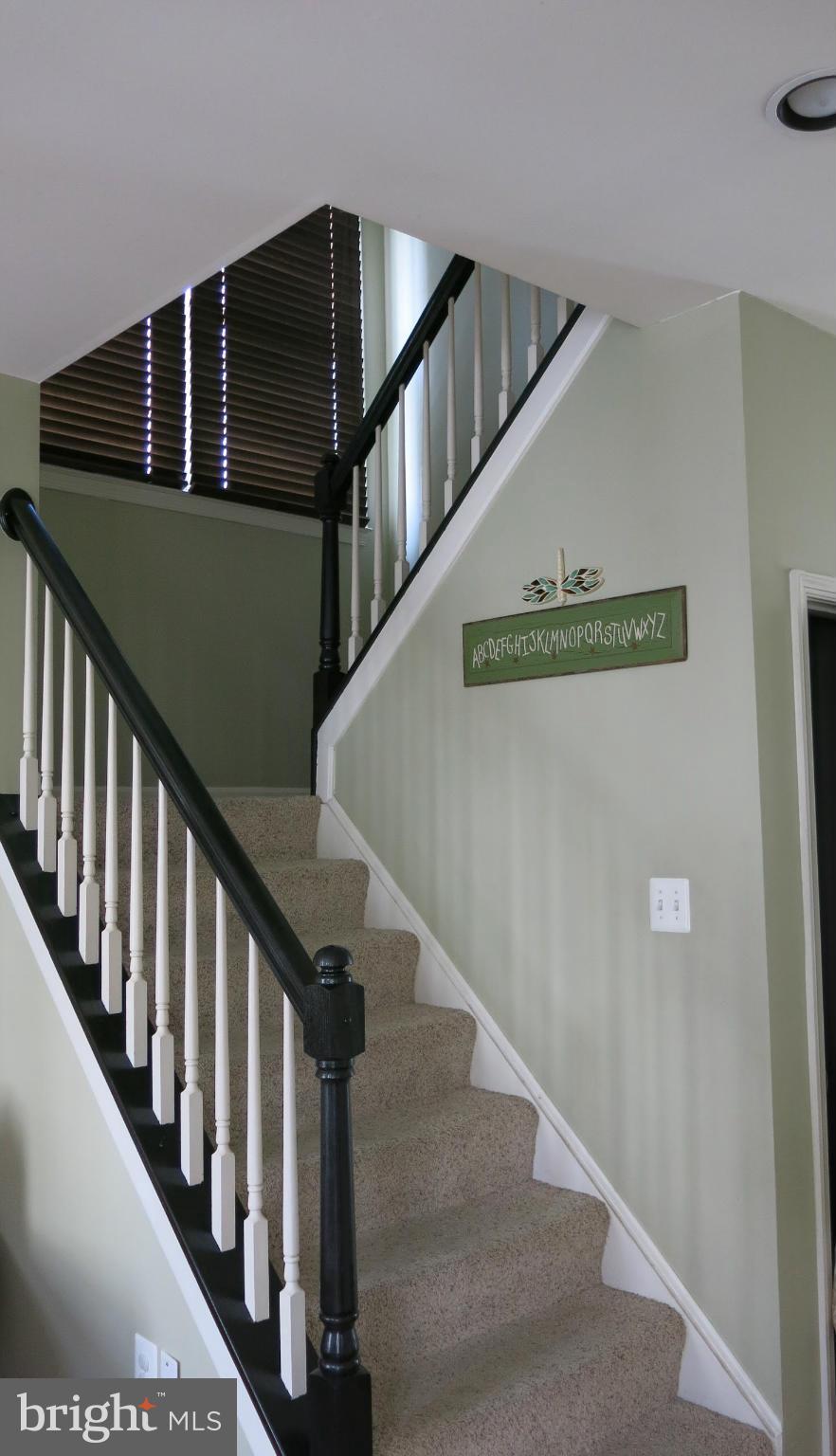 211 Little Quarry Road Gaithersburg, MD 20878 - Photo 10 of 24 Interior (General)