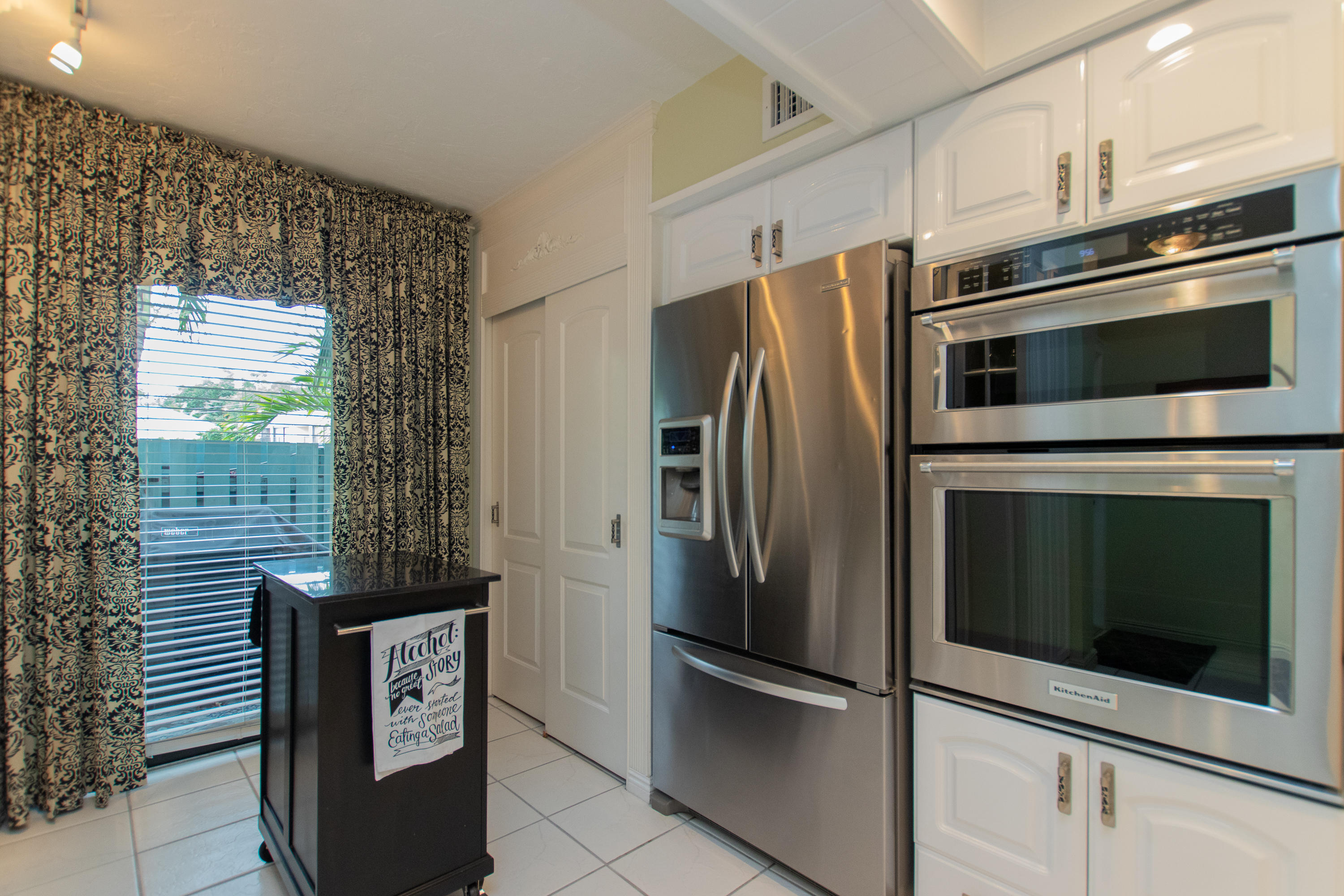 87200 Overseas Highway, Unit E8 Islamorada, FL 33036 - Photo 4 of 64 Stainless Kitchen