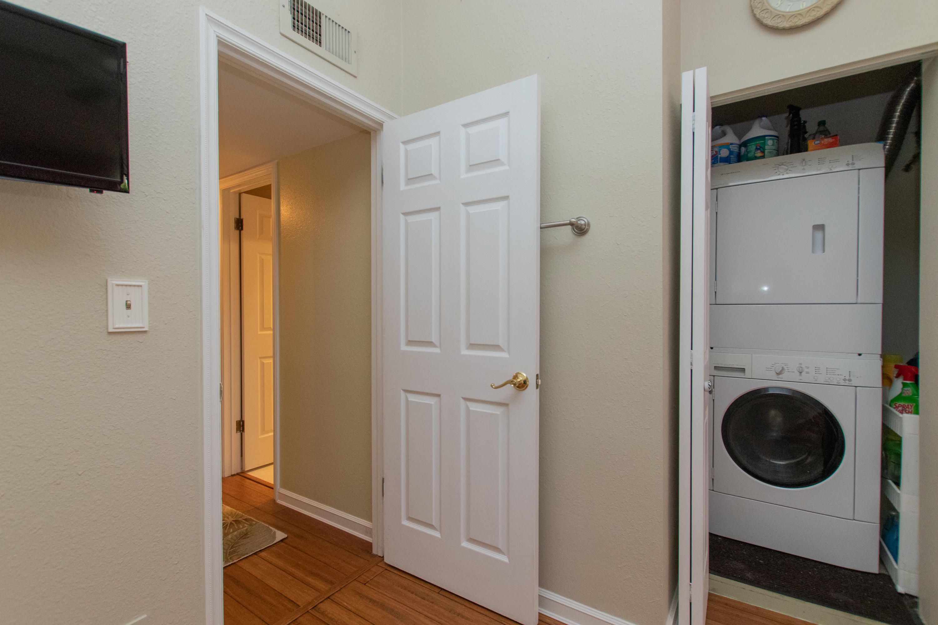 87200 Overseas Highway, Unit E8 Islamorada, FL 33036 - Photo 31 of 64 Upper Level Laundry