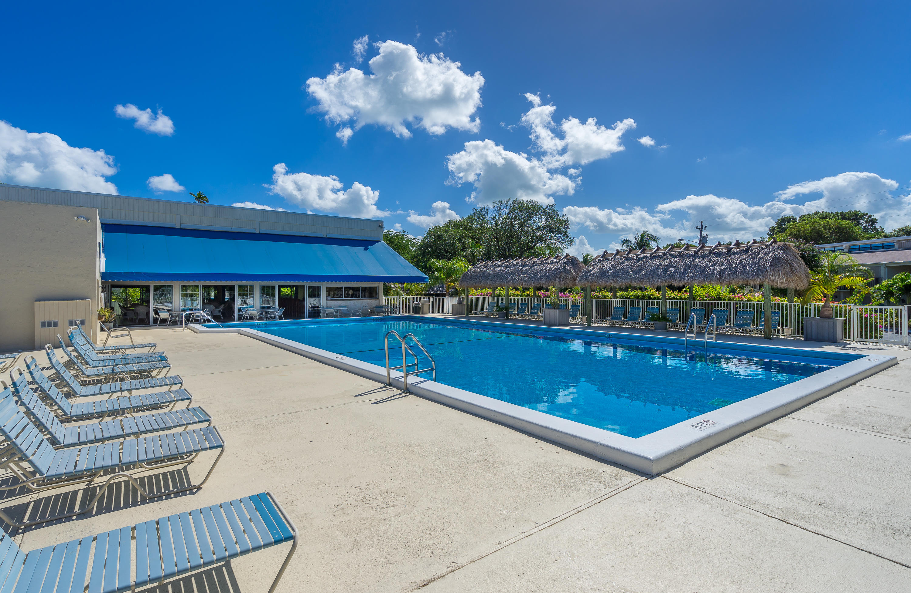 87200 Overseas Highway, Unit E8 Islamorada, FL 33036 - Photo 42 of 64 Room for Everybody!