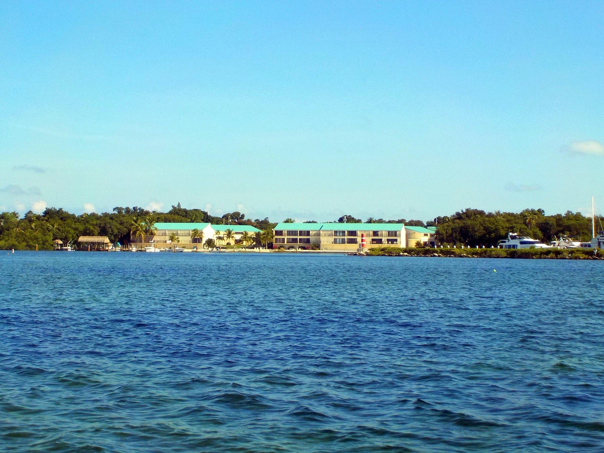 87200 Overseas Highway, Unit E8 Islamorada, FL 33036 - Photo 50 of 64 New Metal Roofs