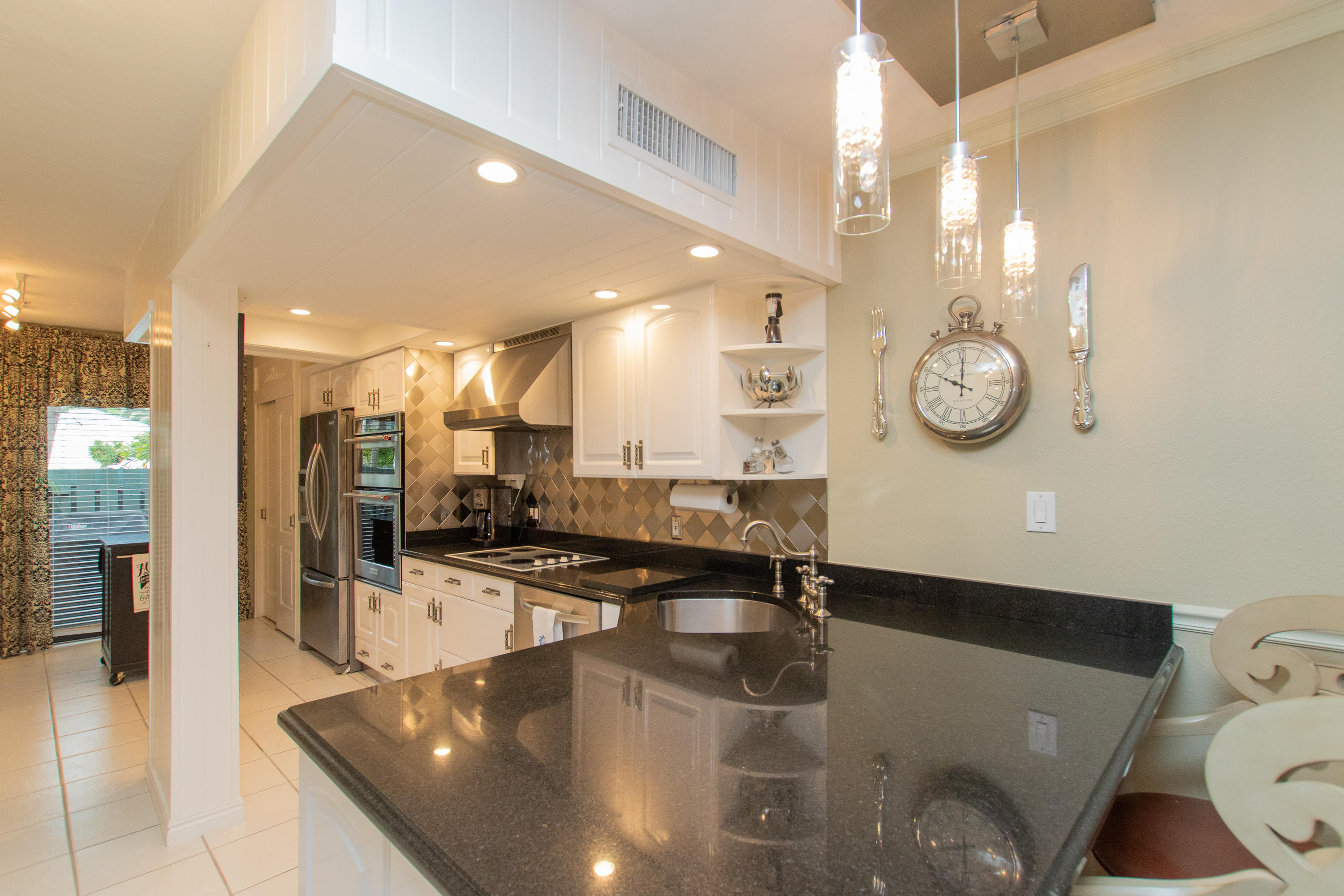 87200 Overseas Highway, Unit E8 Islamorada, FL 33036 - Photo 8 of 64 Open Concept