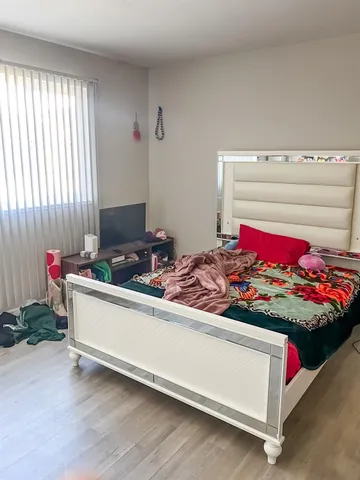 $390,000 | 5833 East Pontiac Way, Fresno, CA 93727