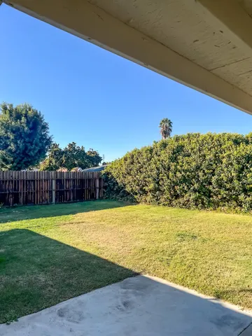 $390,000 | 5833 East Pontiac Way, Fresno, CA 93727