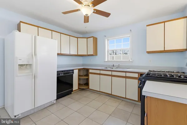 $230,000 | 760 Tacoma Boulevard, Westville, NJ 08093