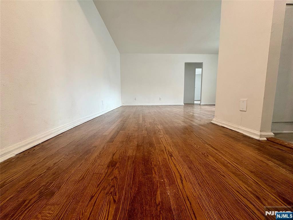 2205 North Central Road, Unit 4D Fort Lee, NJ 07024 - Photo 17 of 39