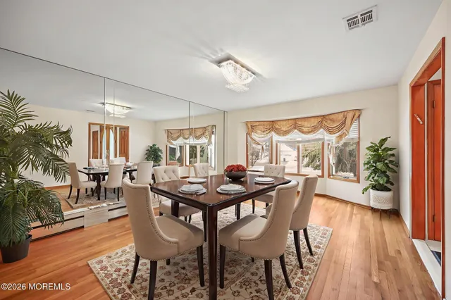 $1,025,000 | 16 Wiltshire Drive, Manalapan, NJ 07726