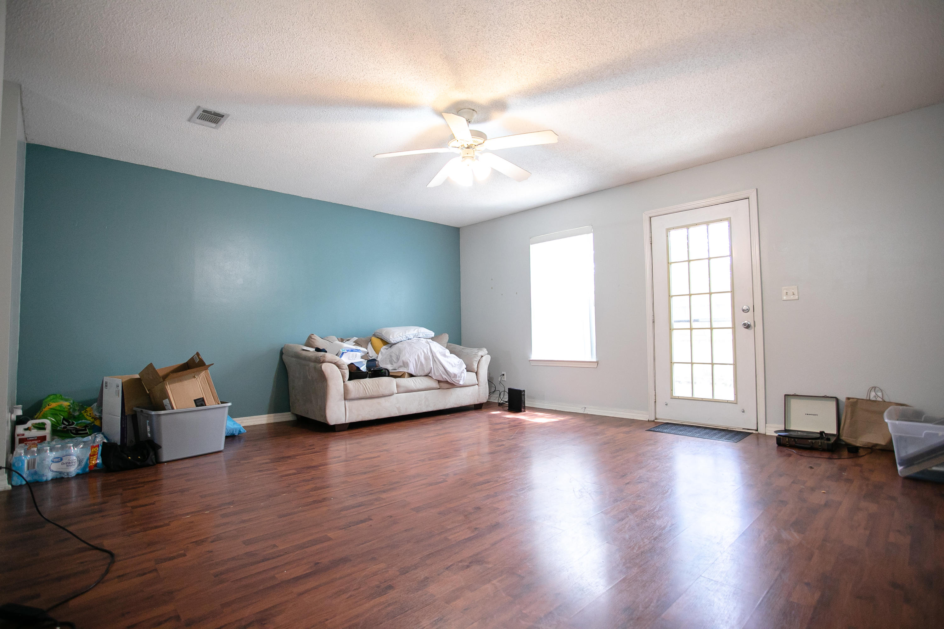507 Keystone Road Mary Esther, FL 32569 - Photo 3 of 30 a bedroom with furniture and a window