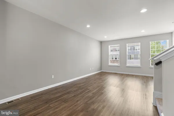 a view of livingroom with hardwood