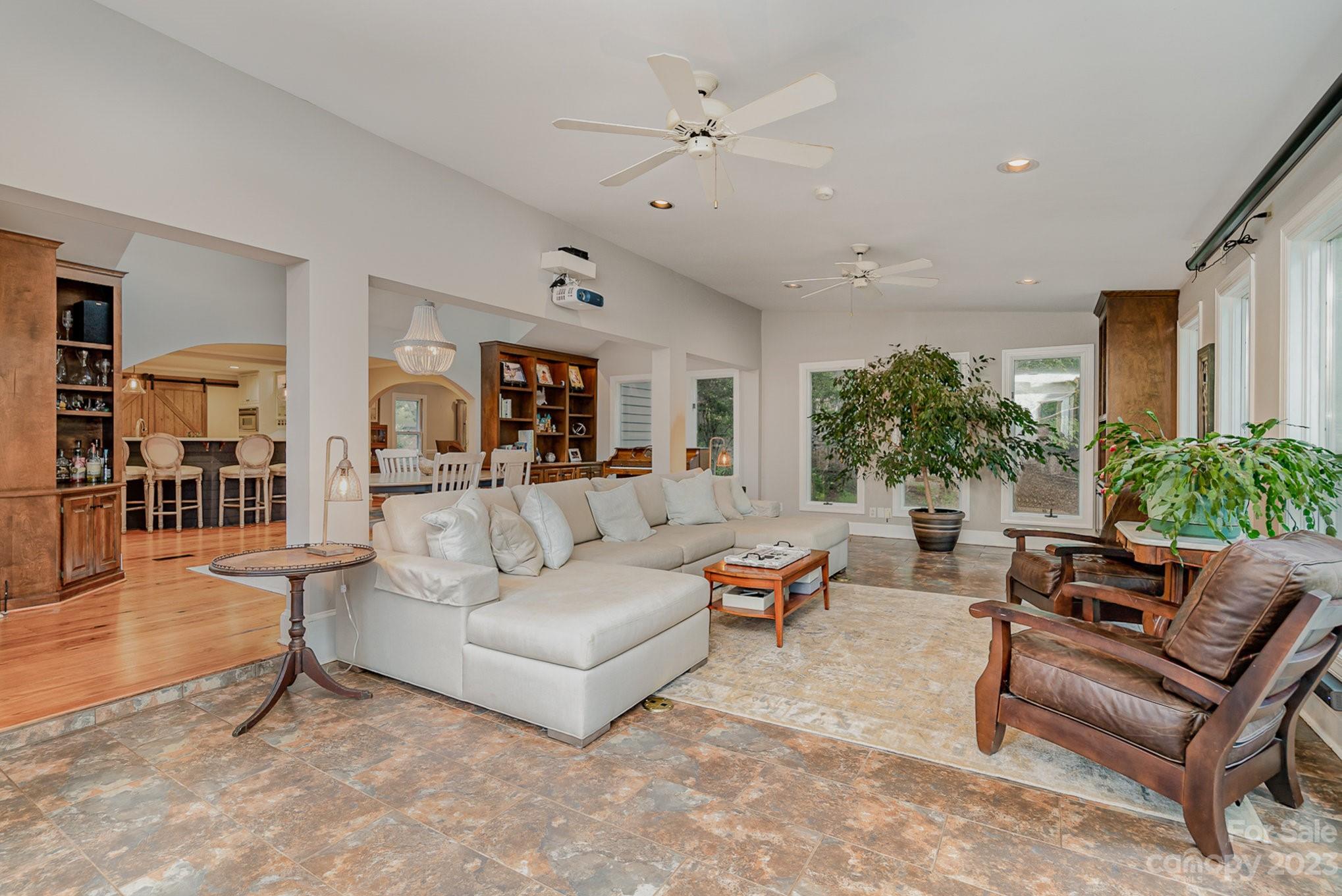13525 Woody Point Road Charlotte, NC 28278 - Photo 8 of 47 Gallery Image 8