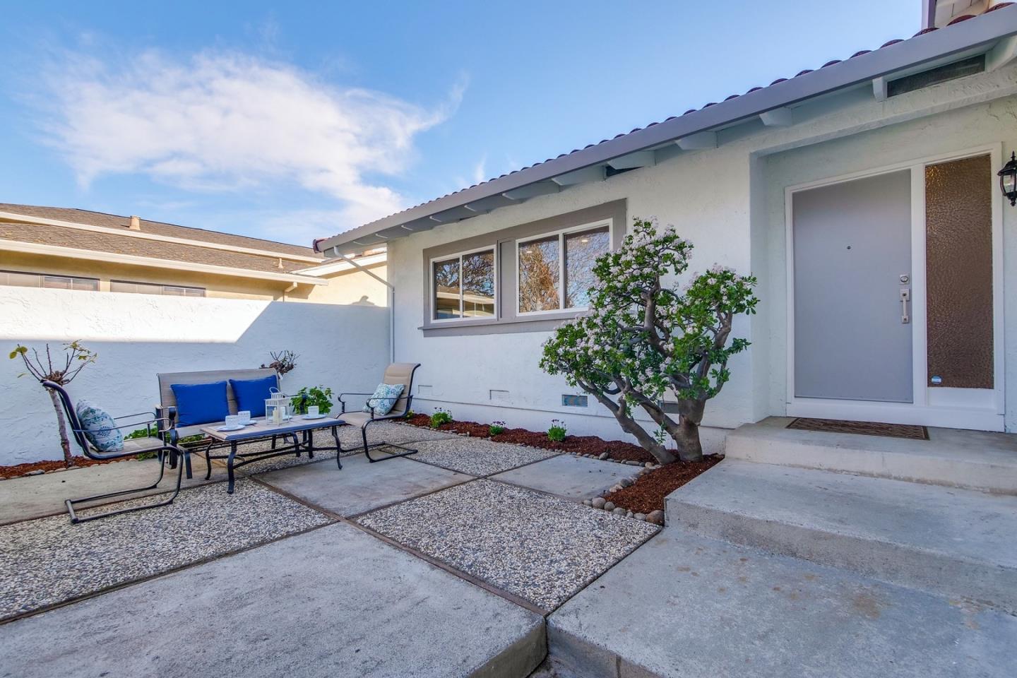 686 Thornapple Drive Sunnyvale, CA 94086 - Photo 11 of 83