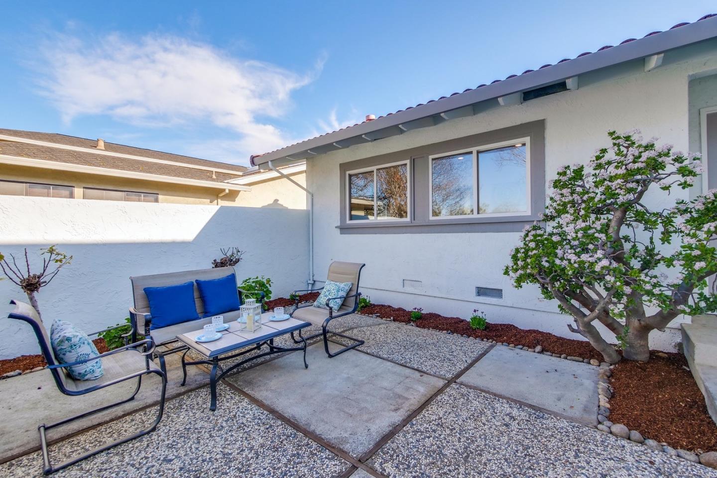 686 Thornapple Drive Sunnyvale, CA 94086 - Photo 12 of 83