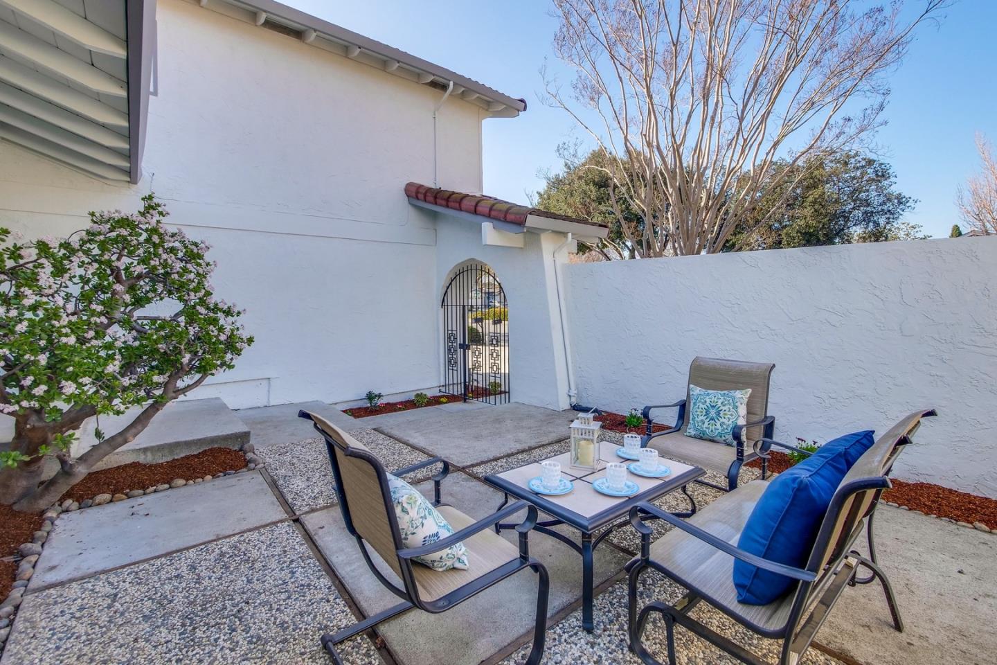 686 Thornapple Drive Sunnyvale, CA 94086 - Photo 14 of 83