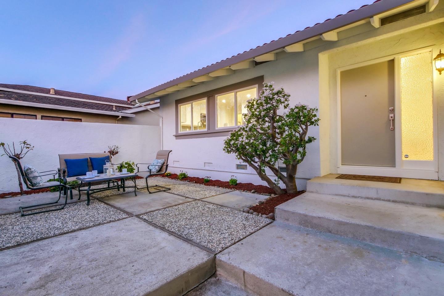 686 Thornapple Drive Sunnyvale, CA 94086 - Photo 4 of 83