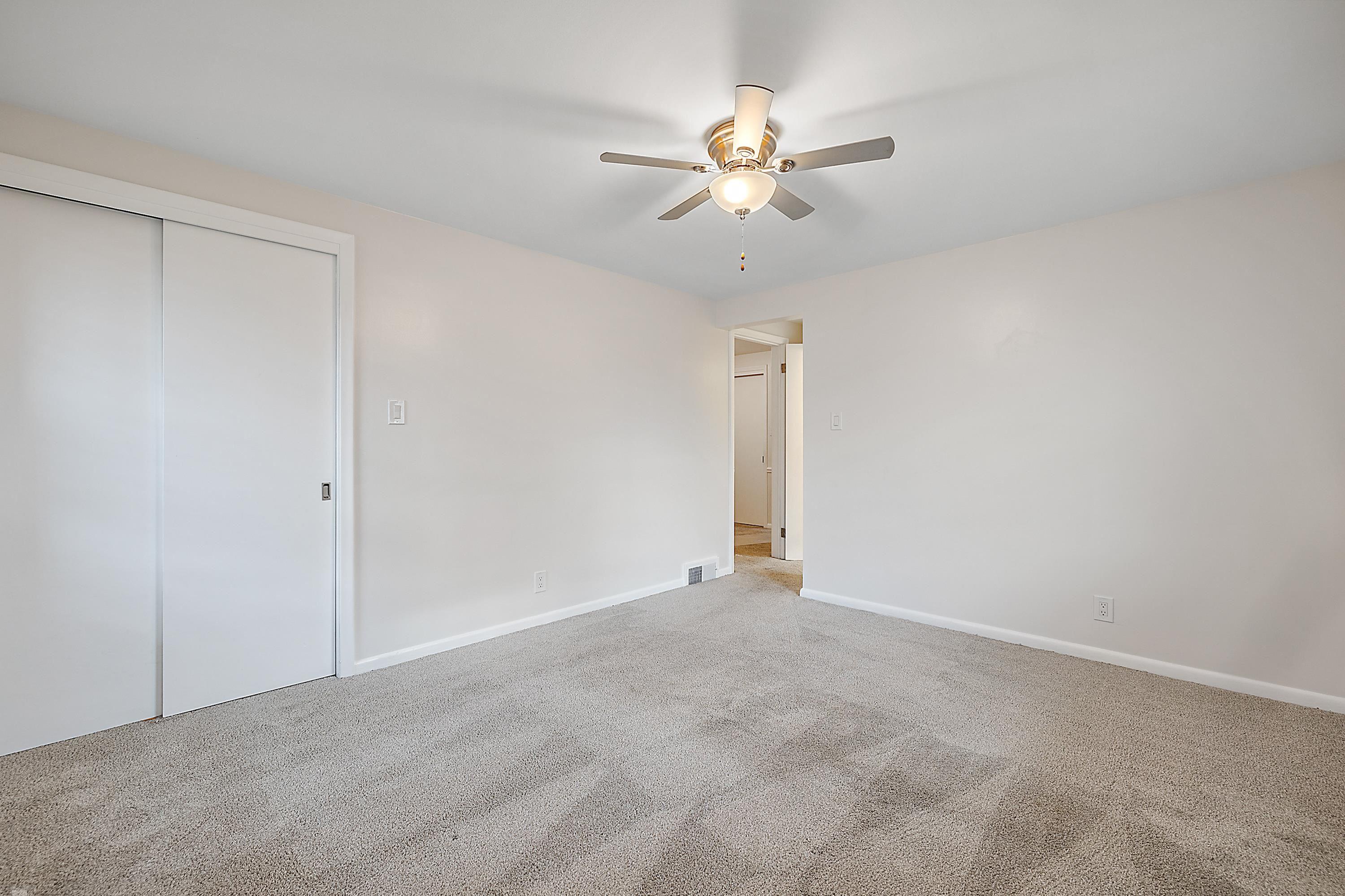 49 Hampton Road Grosse Pointe Shores, MI 48236 - Photo 37 of 51
