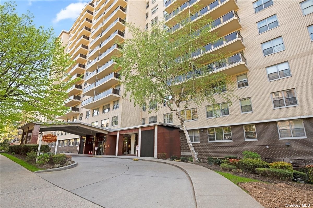 17520 Wexford Terrace, Unit 3G Compass