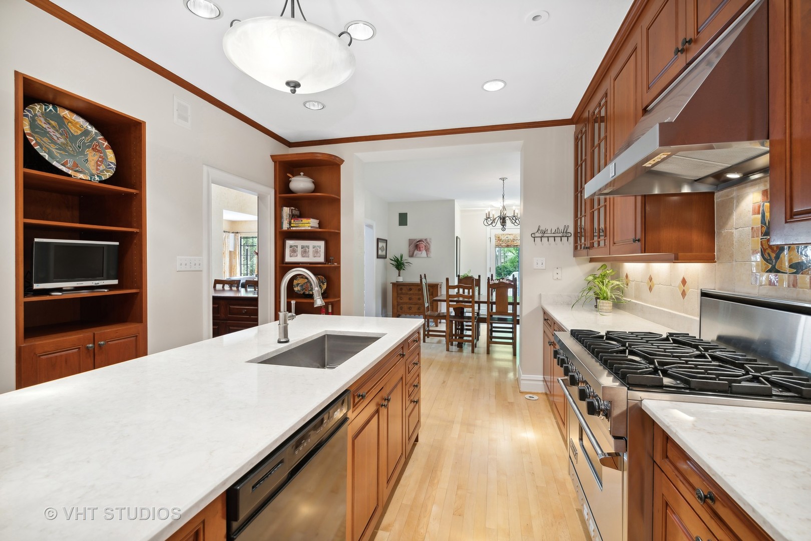 2944 Grant Street Evanston, IL 60201 - Photo 12 of 35