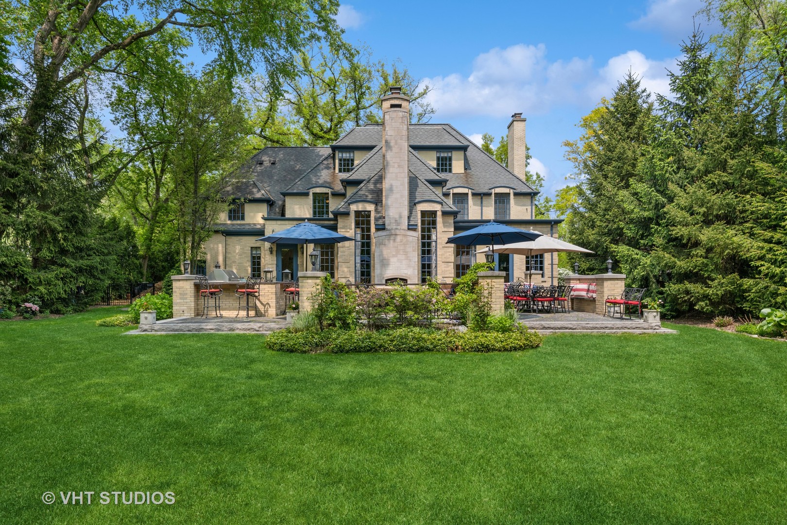 2944 Grant Street Evanston, IL 60201 - Photo 2 of 35