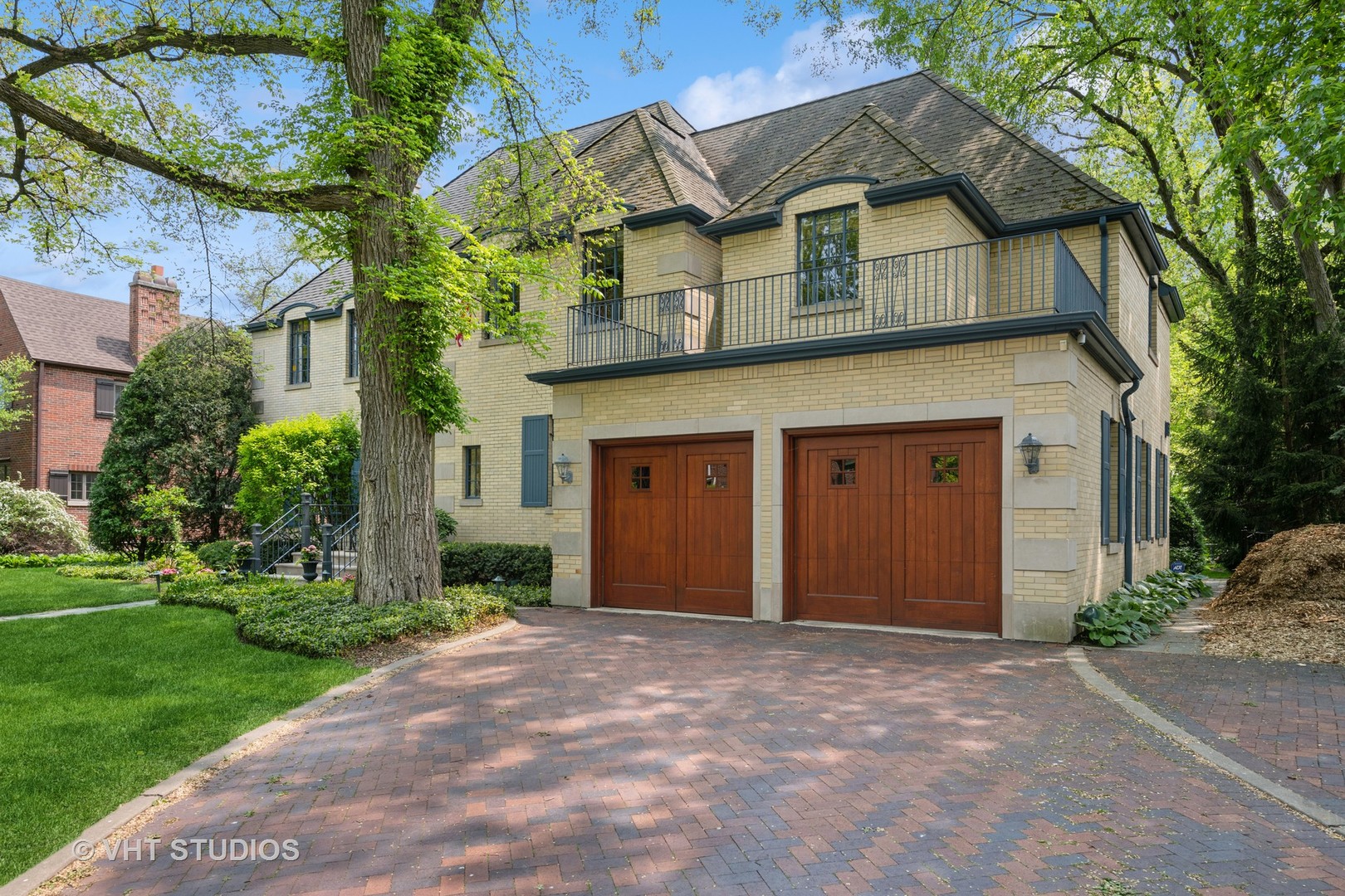 2944 Grant Street Evanston, IL 60201 - Photo 3 of 35