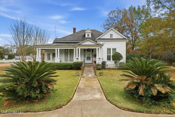 $225,000 | 501 2nd Avenue Southwest, Magee, MS 39111