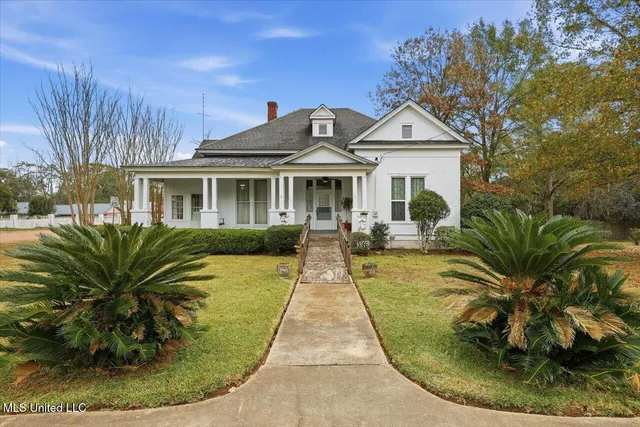 $225,000 | 501 2nd Avenue Southwest, Magee, MS 39111