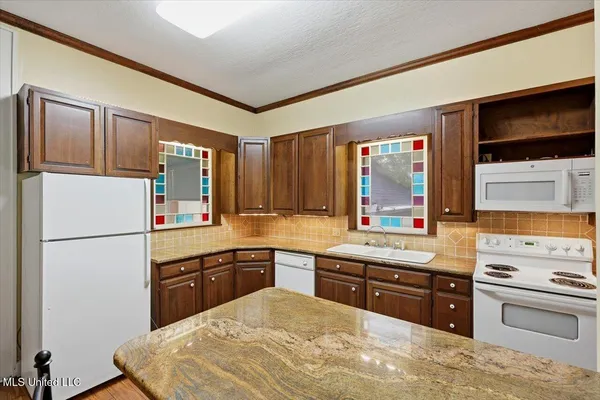 $225,000 | 501 2nd Avenue Southwest, Magee, MS 39111