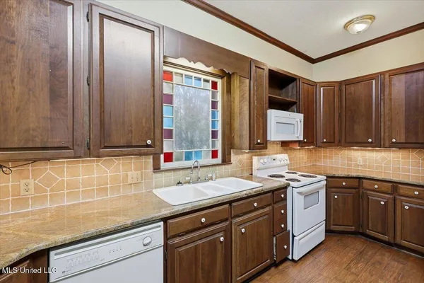 $225,000 | 501 2nd Avenue Southwest, Magee, MS 39111