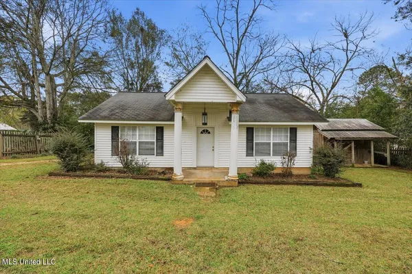 $225,000 | 501 2nd Avenue Southwest, Magee, MS 39111