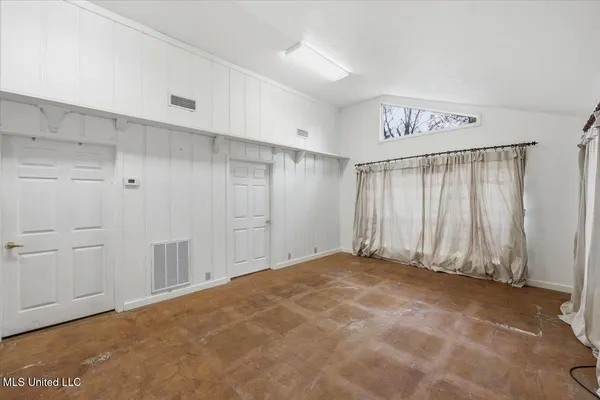 $225,000 | 501 2nd Avenue Southwest, Magee, MS 39111