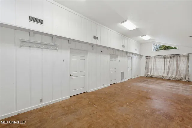 $225,000 | 501 2nd Avenue Southwest, Magee, MS 39111