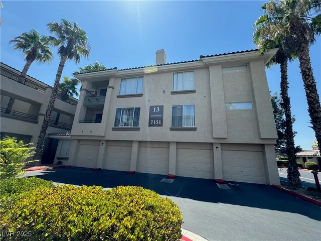 $1,595 | 7151 South Durango Drive, Unit 109, Las Vegas, NV 89113